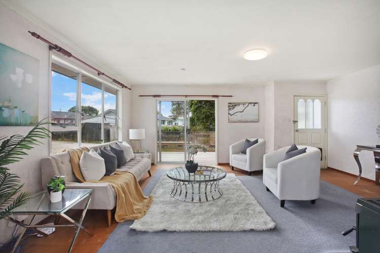 9 Newham Place Henderson_15