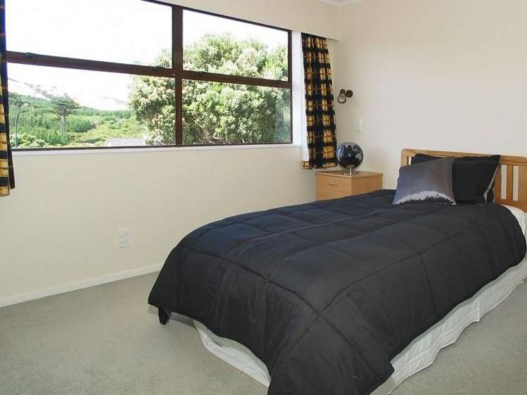 12 Gray Street Pukerua Bay_15