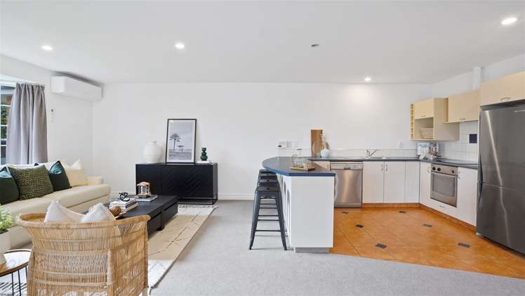 43 Parade Court Addington_7