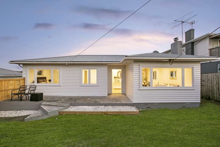 17 Lancaster Road Beach Haven_14