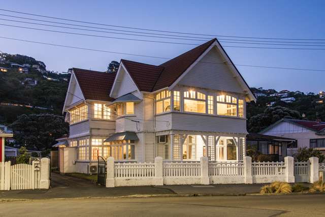 212 Queens Drive Lyall Bay_2