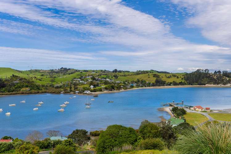 13a Emay Crescent Pahi_1