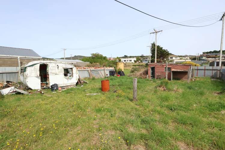 40 Blackwater Street Bluff_13