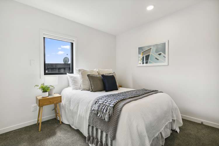 7f/11 Newtown Avenue Newtown_6