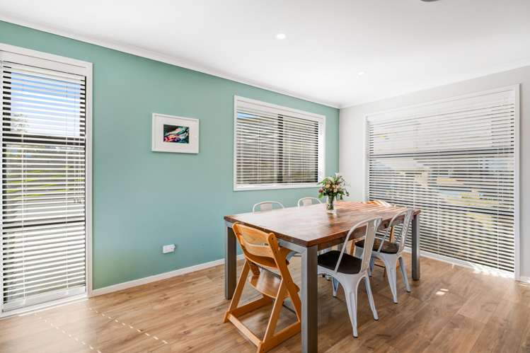 11 Saint Julia Court Helensville_16