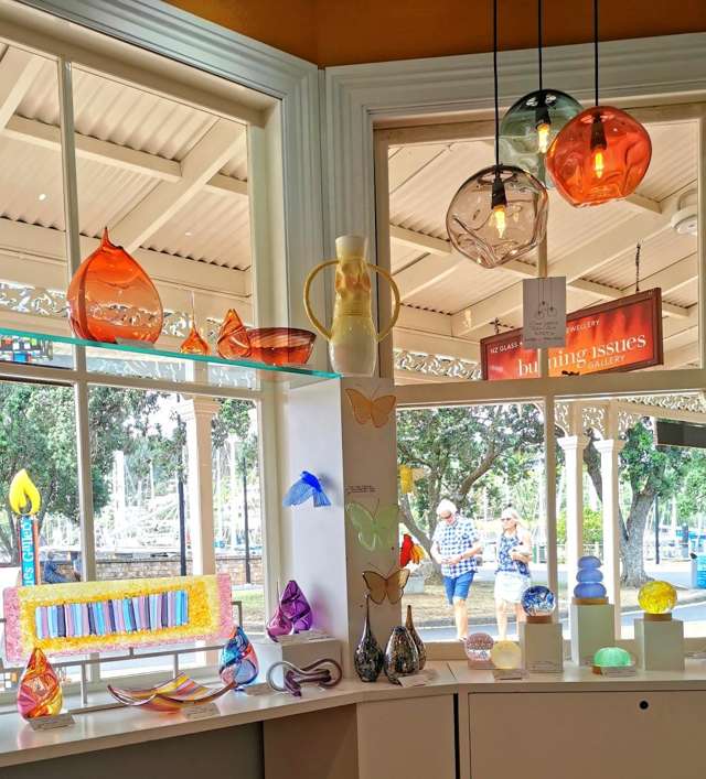 Start 2025 Smart With Art