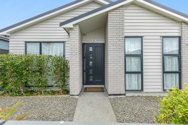 48 Karearea Avenue Porirua_1