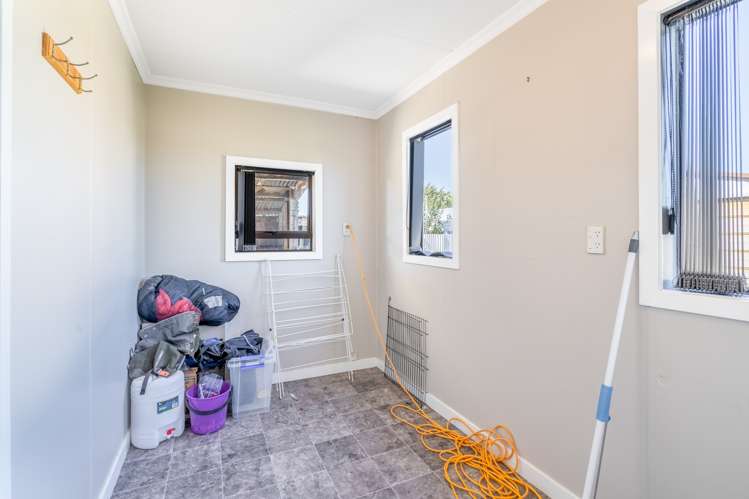 5 Waverley Street Gore Surrounds_13