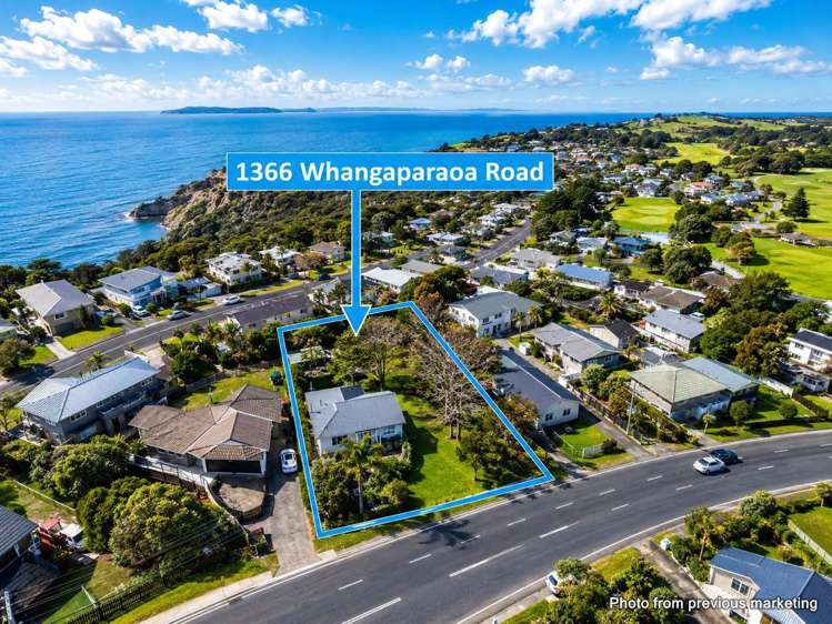 1366 Whangaparaoa Road_0