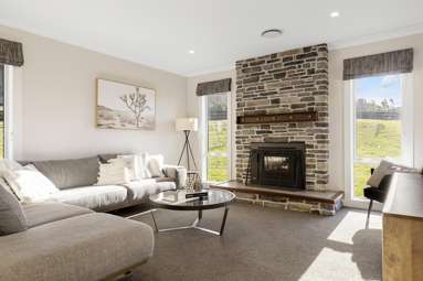 7 Lochinvar Lane_1