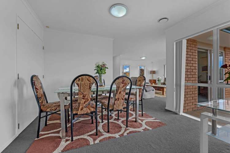 46 Medvale Avenue Flat Bush_9
