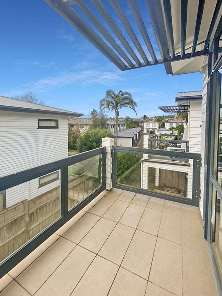 140/2 Armoy Drive East Tamaki_1