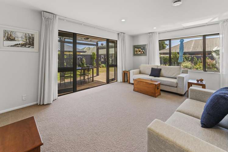 6 Heritage Crescent Richmond_4