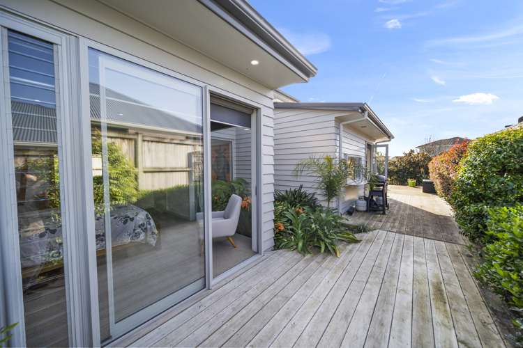 6 Giarni Place Karaka_13