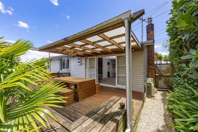 4 Highland Avenue Titirangi_1