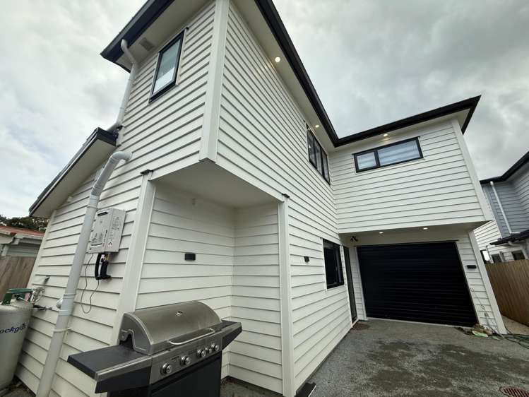B/20 Castleford Street Green Bay_14