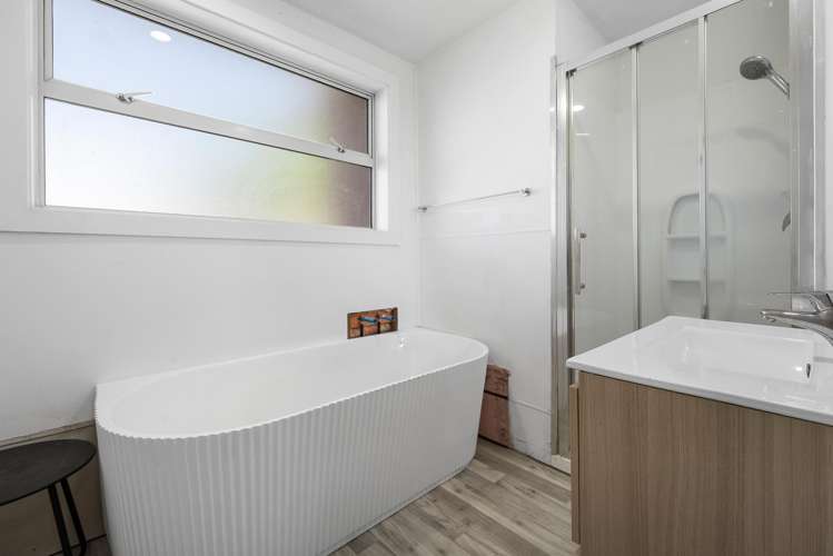 34 Achilles Street Burwood_11