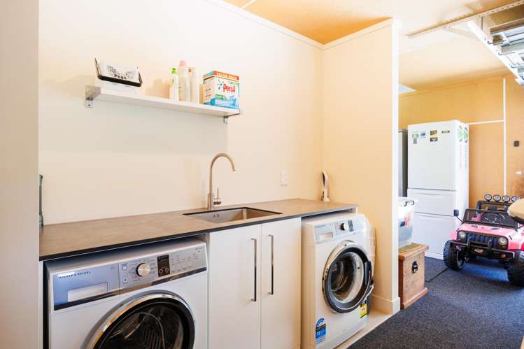 118 Clevely Line Bunnythorpe_18