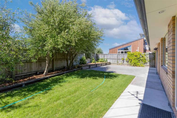 21 Linkwater Way Parklands_16