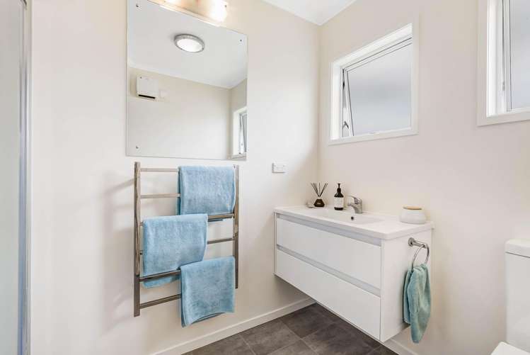 8 Kotuku Place Snells Beach_11