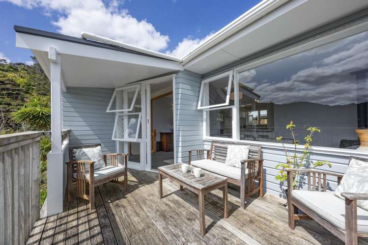 90 Seaview Road Piha_5