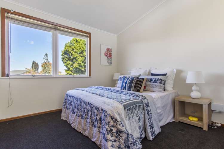 15 Edgewater Drive Pakuranga_12