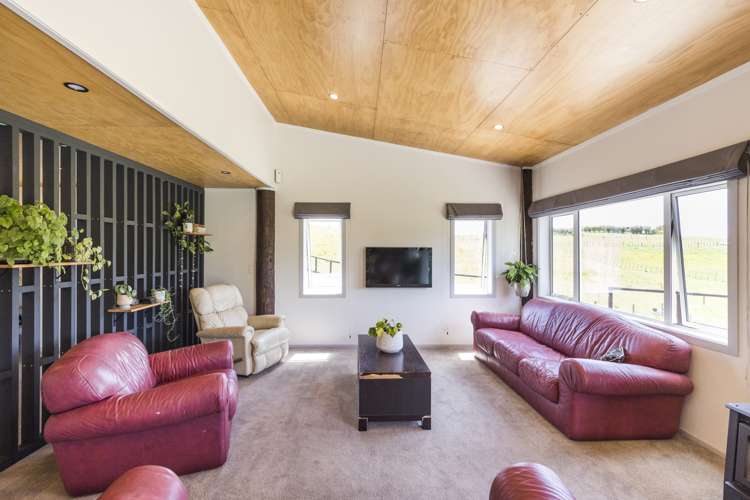 34 Highland View Drive Tokomaru_18