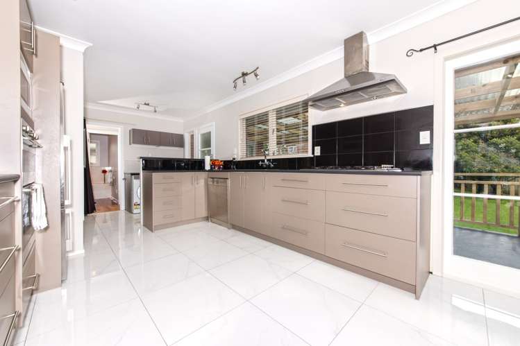 54 Tiroroa Avenue Te Atatu South_8