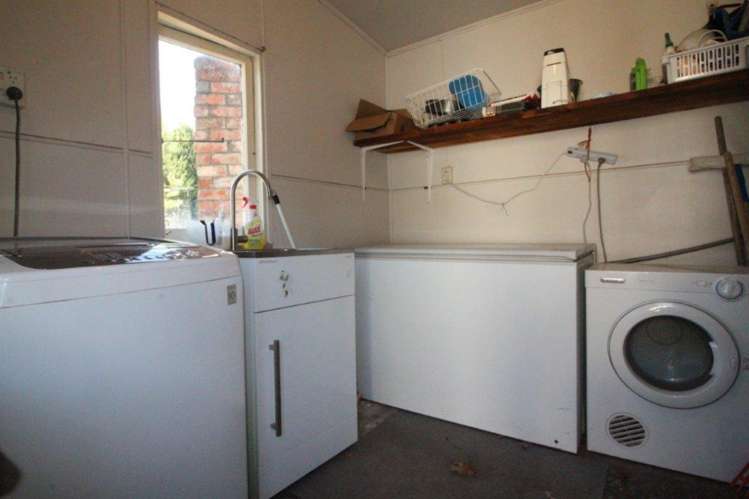 9 Hero Street Lumsden_11