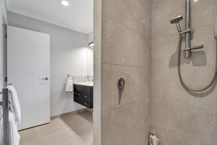 11 Cooke Farm Grove Waiwhakaiho_17