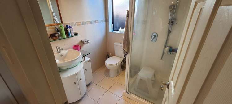 94 Meadowland Drive Somerville_15