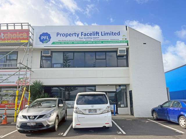 VERSATILE SHOWROOM, WAREHOUSE, AND OFFICE