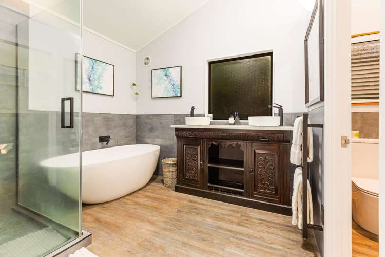 84 Mountain Road Henderson Valley_15