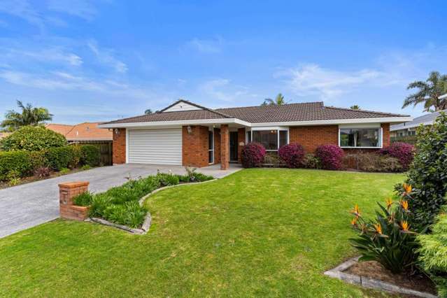 WELL PRESENTED IN POPULAR CONIFER GROVE