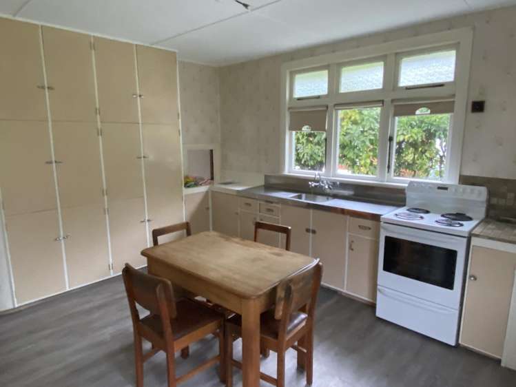 90 Waikawa Road 10728_4