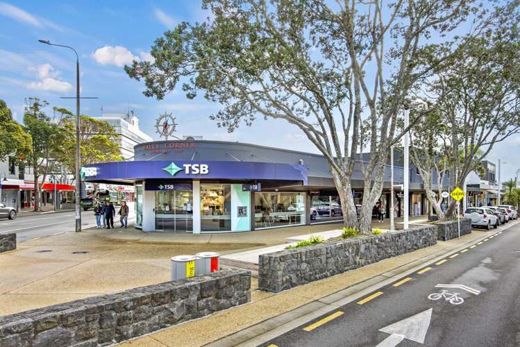 2-20 Hurstmere Road Takapuna_6