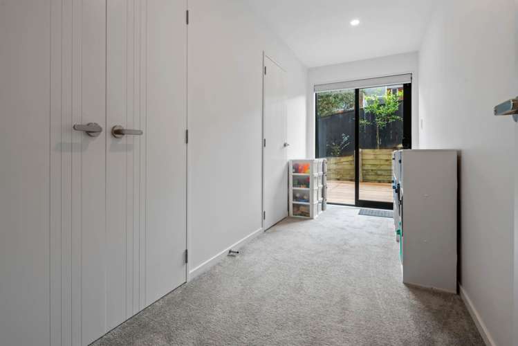 2/66 Bruce Road Glenfield_12