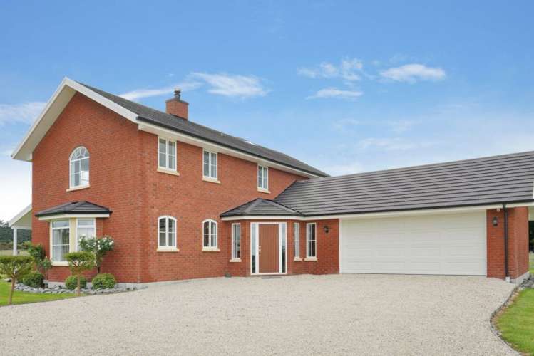 64 Davis Road Cust_5