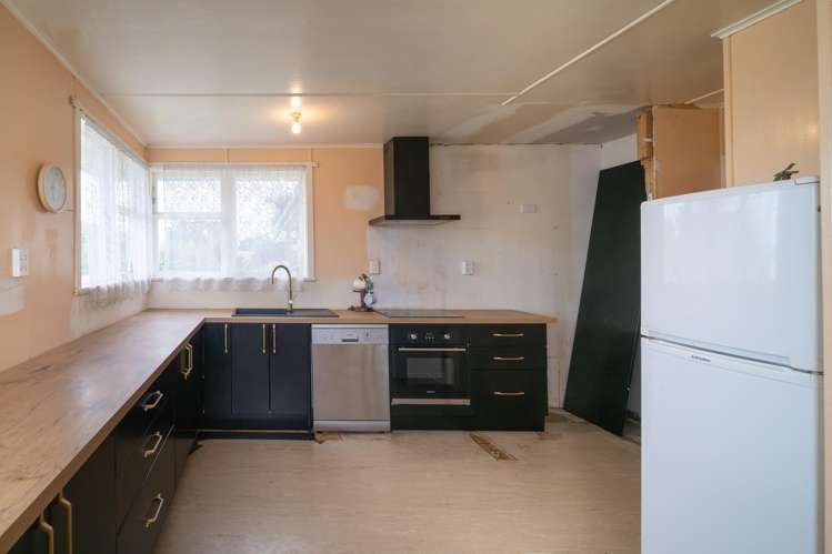 84 Chatham Road Flaxmere_2