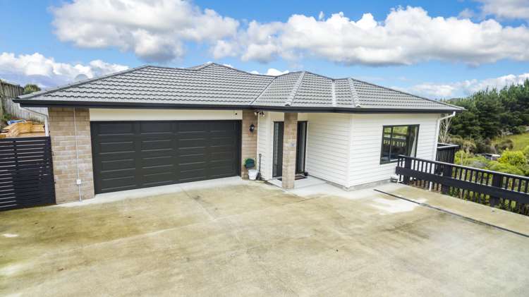 90 Kirton Drive Riverstone Terraces_1