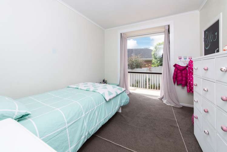 92 Tiroroa Avenue Te Atatu South_14