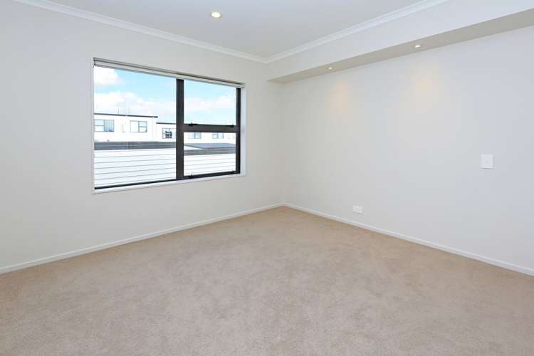 4 Riviera Drive Flat Bush_9