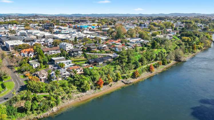 2b Rostrevor Street Hamilton Central_1