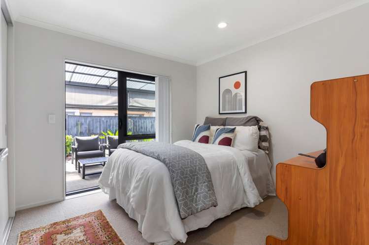 1 Creda Road Wattle Downs_10