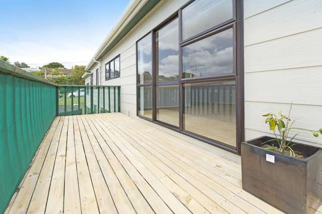 42 Elliston Crescent Stanmore Bay_4