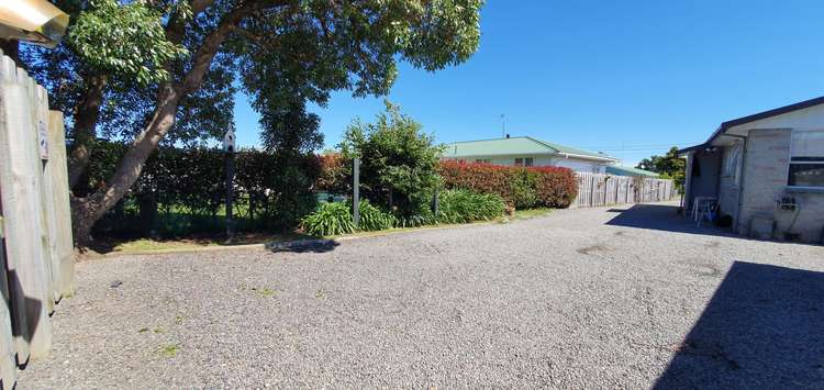 13 William Benton Street Featherston_20