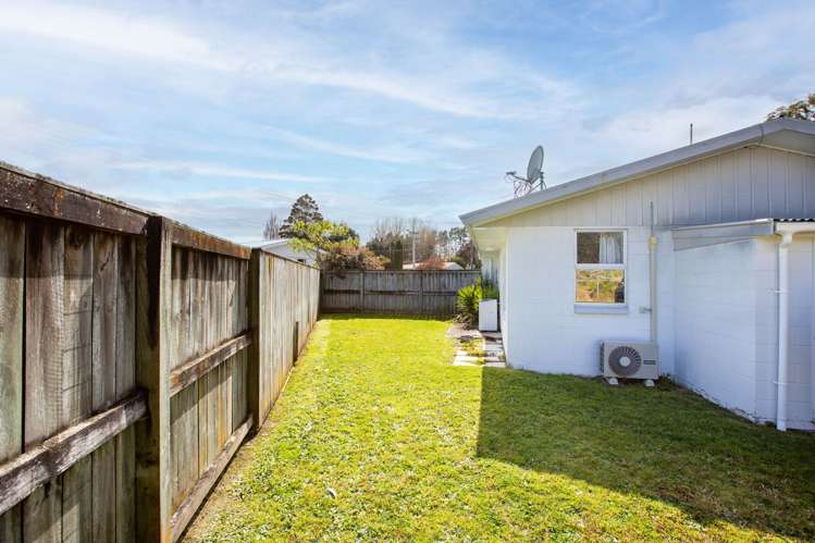 38A & 38B Anthony Crescent Bader_13