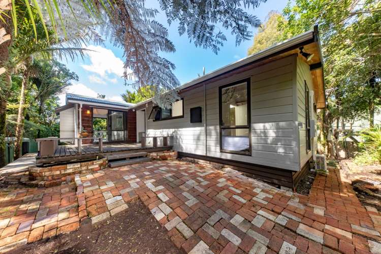 156 Woodlands Park Road Titirangi_6