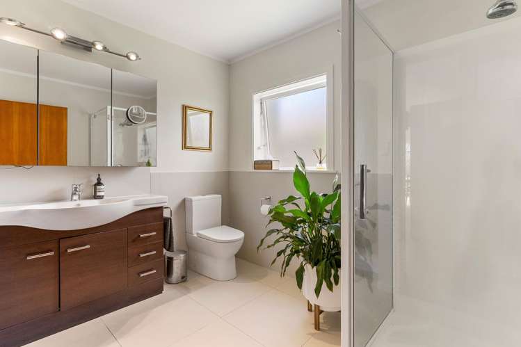 35 Seaton Road Murrays Bay_9