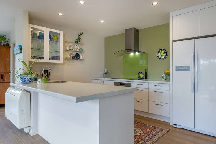 2 Puketutu Grove Motueka_2